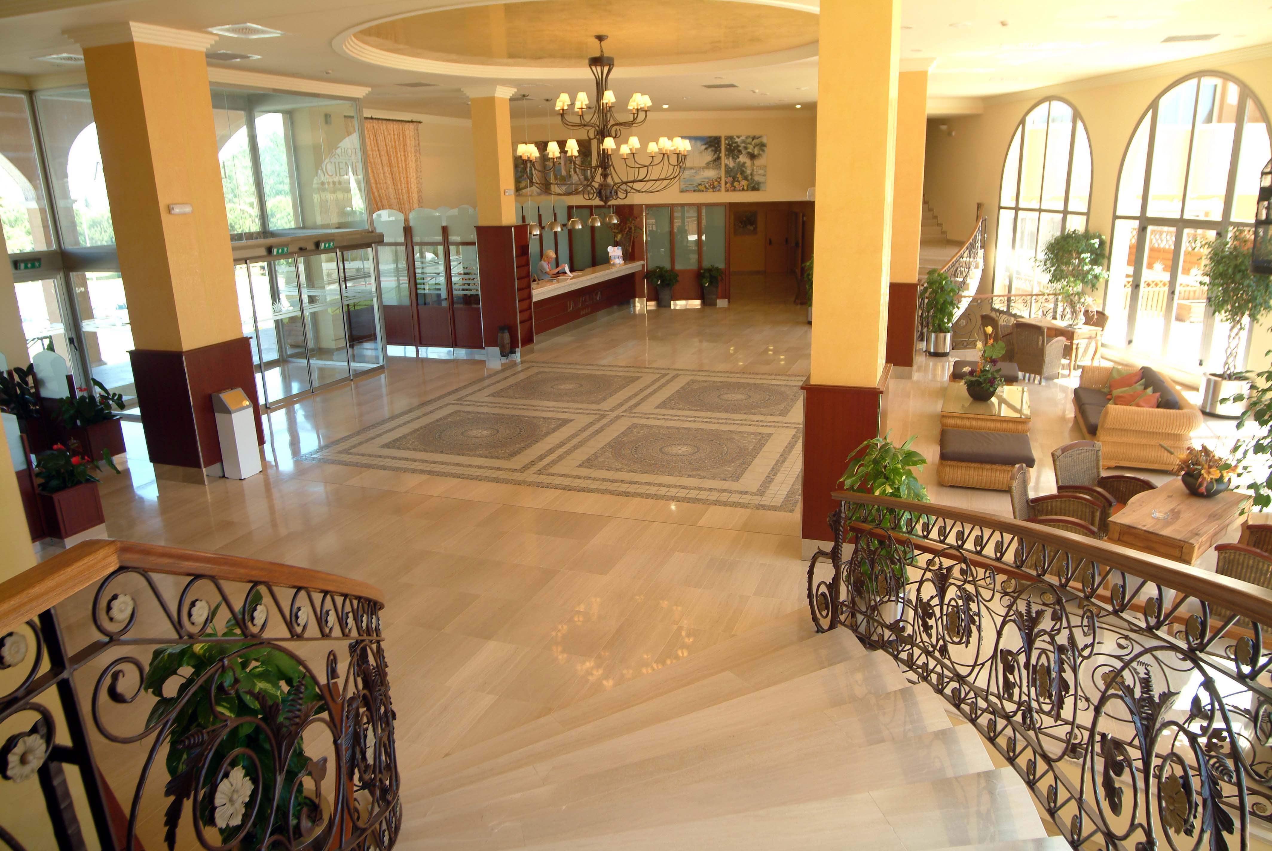Ohtels La Hacienda La Pineda Exterior foto