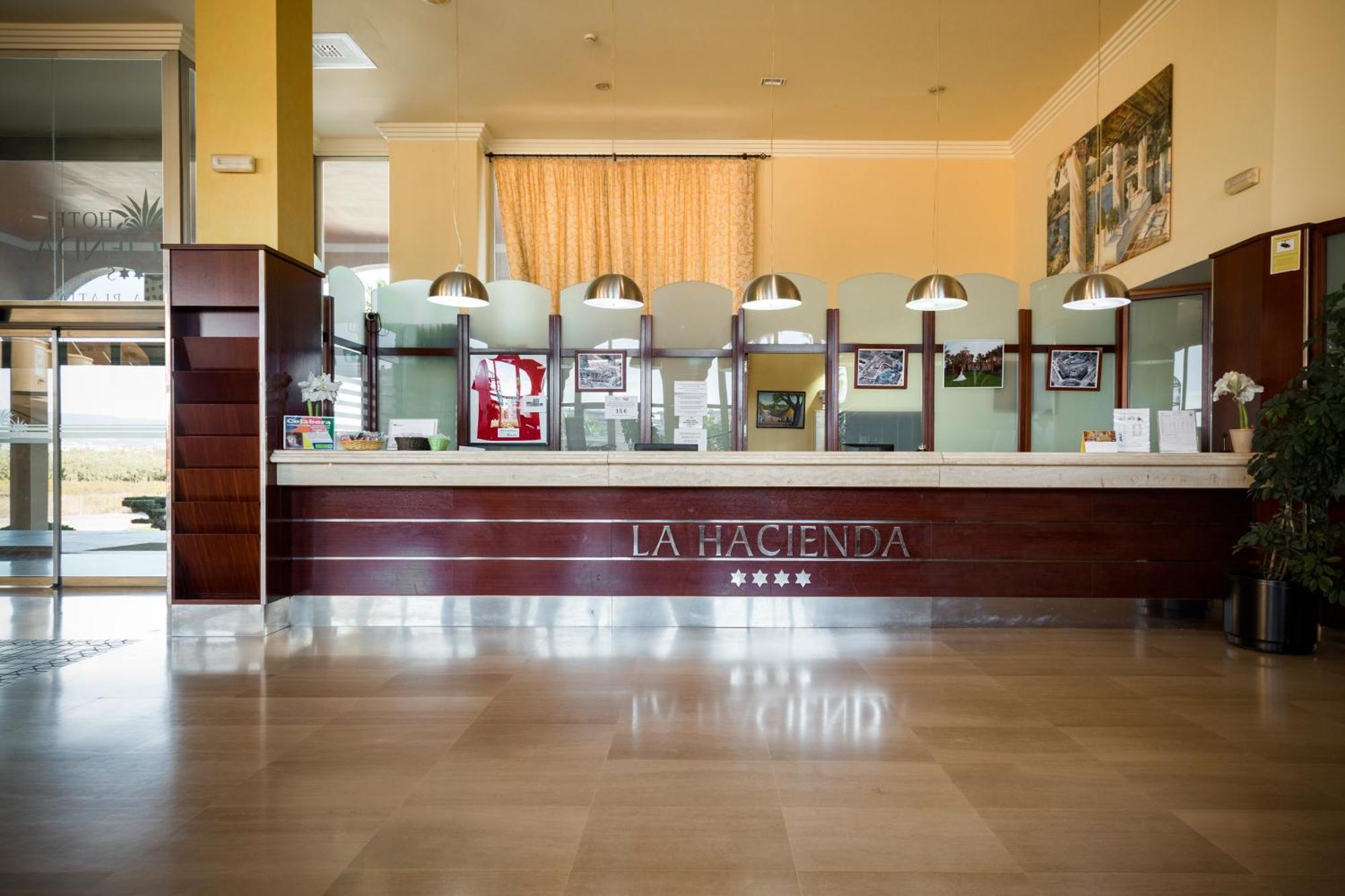 Ohtels La Hacienda La Pineda Exterior foto